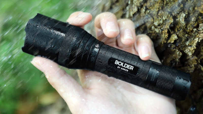 Linterna Anker Bolder LC90 | $21 | Amazon | Usa el código ANKER081Foto: Amazon